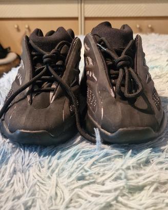 Scarpe Adidas nuove mai usate 43