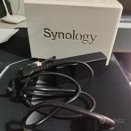 Synology DiskStation DS213j con hd