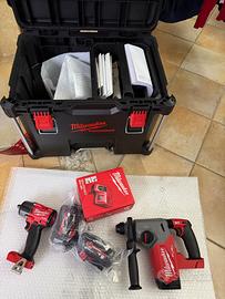 Milwaukee kit avvitatore e Tassellatore m18  nuovo