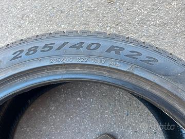 GOMME  285/40 r22 PIRELLI SCORPION