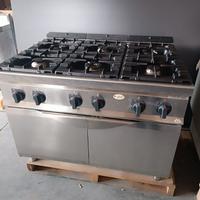 CUCINA A GAS 6 FUOCHI USATA