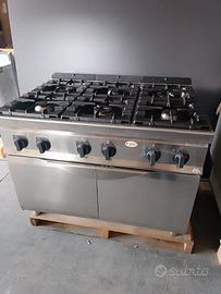 CUCINA A GAS 6 FUOCHI USATA
