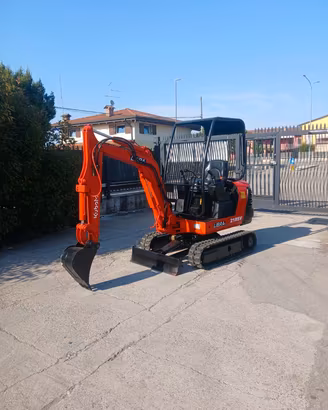 E241 - Escavatore 18 q allargabile LIBRA 218 SV