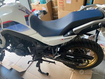 Honda transalp 750