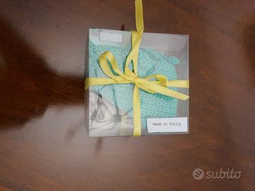 Bavaglino per neonato in morbido cotone verde