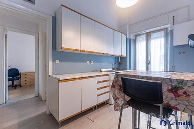 Navigatori, appartamento in palazzo signorile