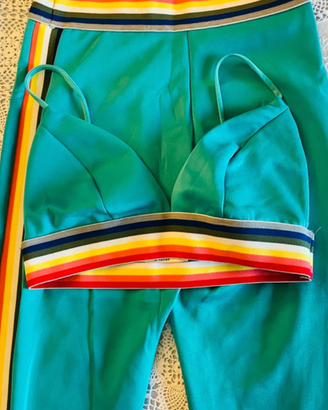 Completo da palestra colorato mai usato