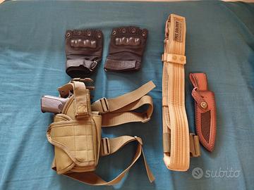 Set tattico fondina