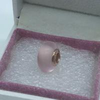 PANDORA Charm vetro Murano rosa opaco 789421C00