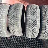 Pneumatici 215 55 17 Michelin invernali 
