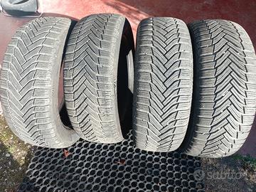 Pneumatici 215 55 17 Michelin invernali 