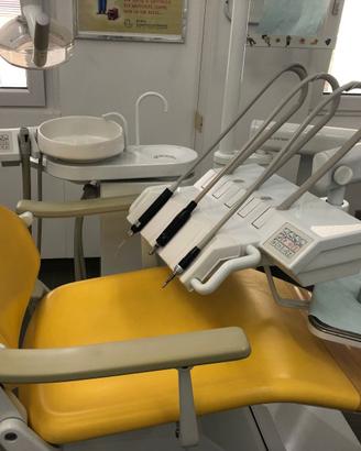 Riunito odontoiatrico