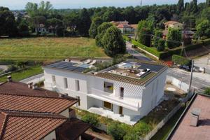 Attico / Mansarda di 118 m² con 4 locali e box aut