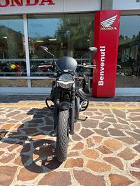 Moto Guzzi V7 Stone