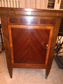 Commoda - inginocchiatoio fine 700 stile luigi XVI