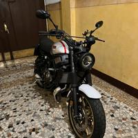 Yamaha XSR 700 xtribute 2022