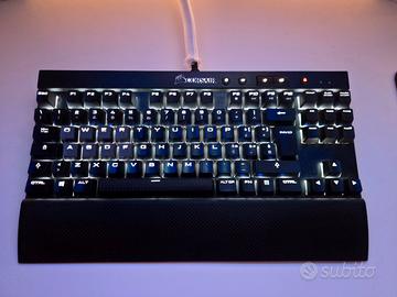 Tastiera Meccanica Corsair K65 RGB Rapidfire