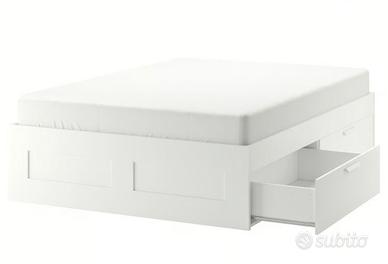 letto matrimoniale con 4 ampi cassetti 