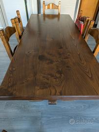 Credenza tavolo sedie