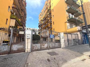 3 LOCALI A NAPOLI