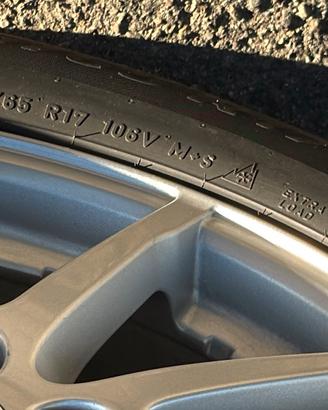 Cerchi completi per ranger rover evogue