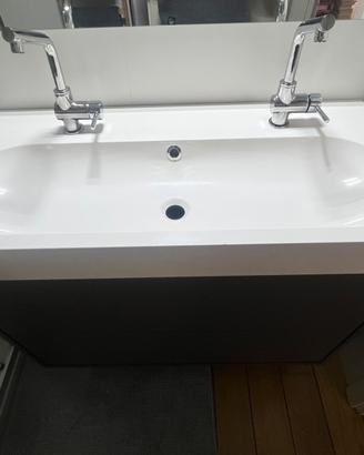 Lavabo con doppi fori per rubinetteria
