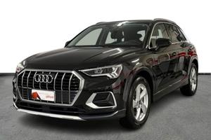 Audi Q3 35 2.0 tdi Identity Black s-tronic