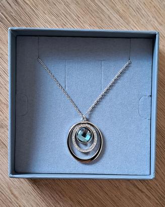 Collana con ciondolo 