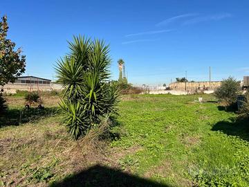 lotto di terreno fronte strada