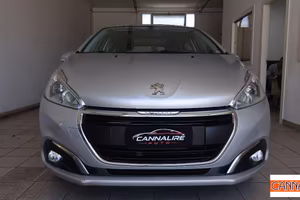 PEUGEOT - 208 - 1.2 VTi 82 CV 5p. Allure