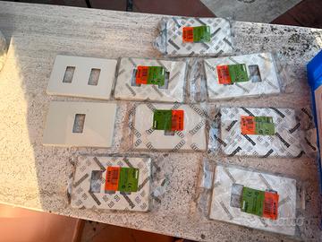 9 placche per interruttori luci Bticino Magic