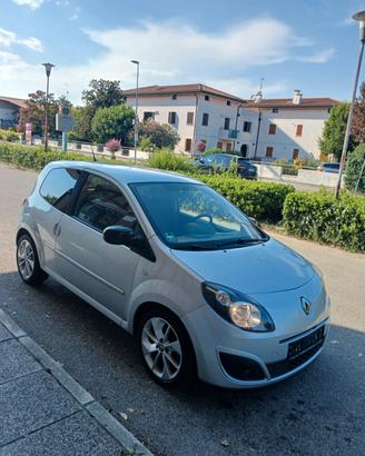 Renault Twingo 1.2 16V 55 KW 75 CV Dynamique PREZZ