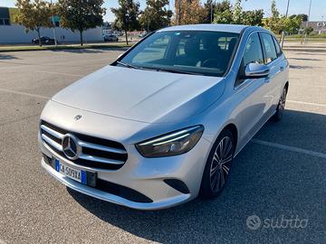 MERCEDES B 180 D AUTOMATIC SPORT