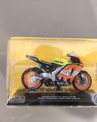 modellino moto Valentino Rossi 