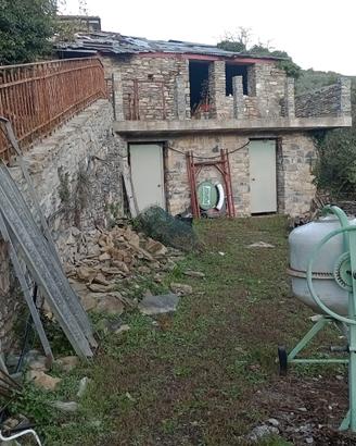 Casa autonoma con giardino