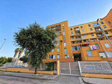 4 LOCALI A SALERNO