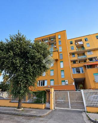 4 LOCALI A SALERNO