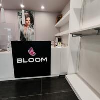  attrezzatura per negozio abbigliamento 