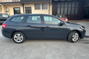 Peugeot 308 BlueHDi 100 S&S SW Active