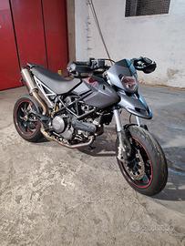 Ducati Hypermotard 796