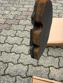 Dischi freno PGV 350 con pastiglie Pagid all”80%.