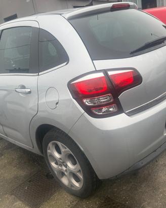 Ricambi usati Citroen c3 2016 HM01 codice colore E