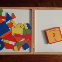 giochi in scatola e libri per bambini