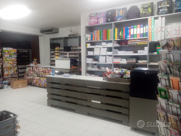 Tabaccheria edicola cartoleria 45000