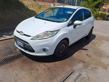 Ford fiesta GPL 