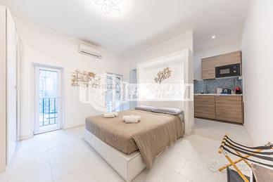 MONOLOCALE COME NUOVO CON BALCONE,VIA CAMPOBASSO-P