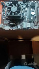 ASRock FM2A58M-DG3 + Dual Core A4-4000 + Ram 2gb