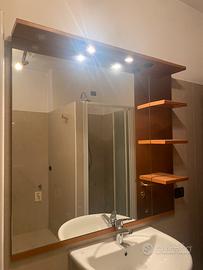 Mobile bagno con specchio e faretri led