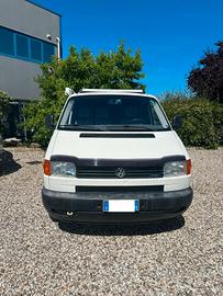 VOLKSWAGEN TRANSPORTER T4