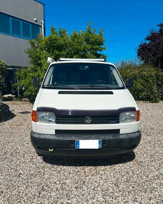 VOLKSWAGEN TRANSPORTER T4